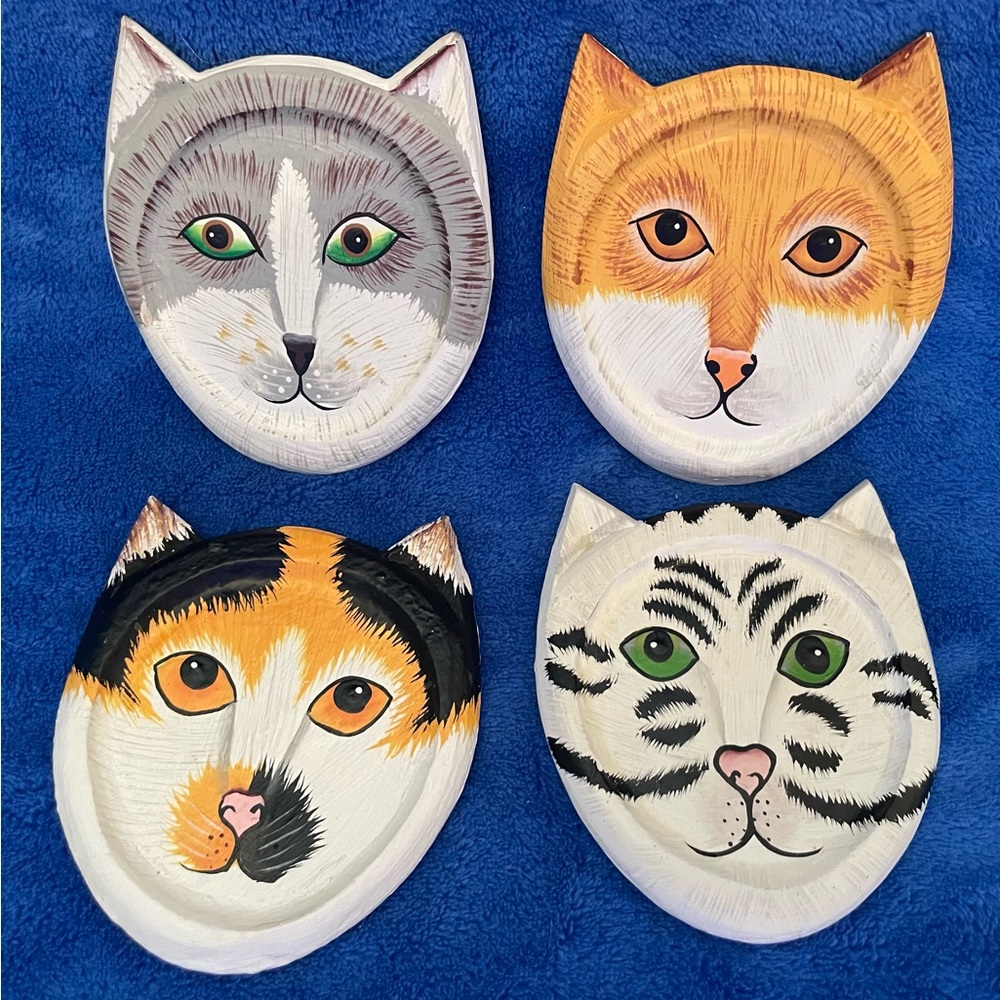 FOLK ART 4 Pack Wooden Cat Coasters